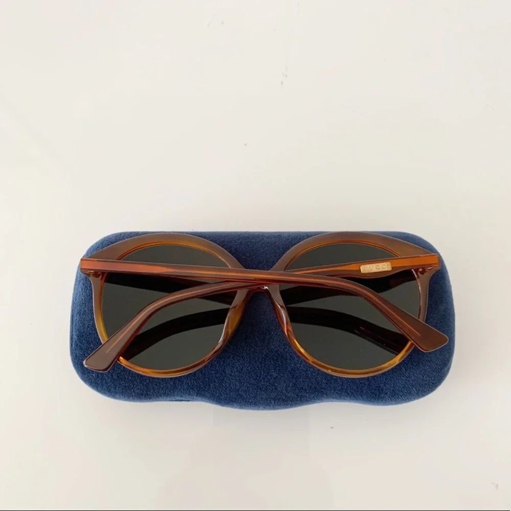 New - Gucci Sunglasses - Picture 8 of 15